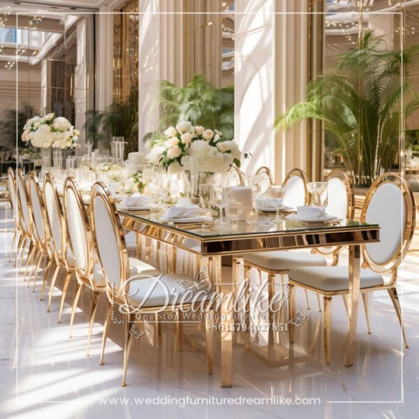 Opulent Gold-Trimmed Mirrored Wedding Dining Table