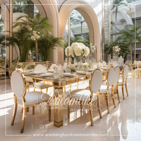 Opulent Gold-Trimmed Mirrored Wedding Dining Table