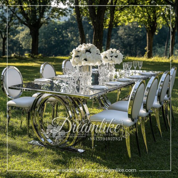 Silver Mirror Outdoor Hotel Banquet Wedding Table